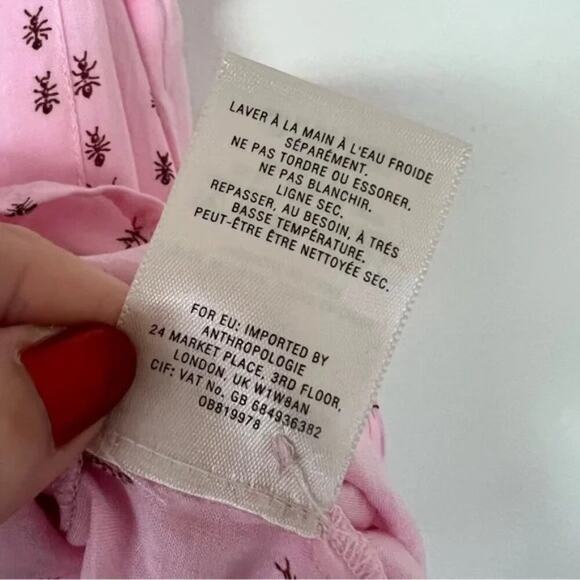 Anthropologie 8 of 52 Conversations Pink Ant Novelty Print Sleeveless Blouse - Picture 7 of 8